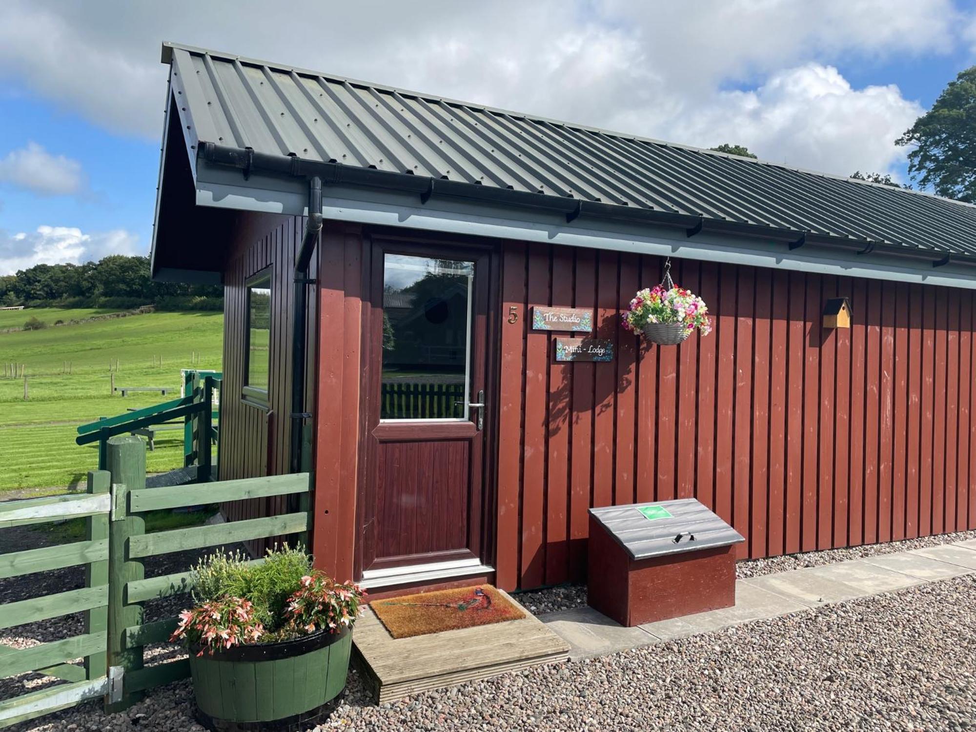 Wellsfield Farm Holiday Lodges Stirling Exterior foto